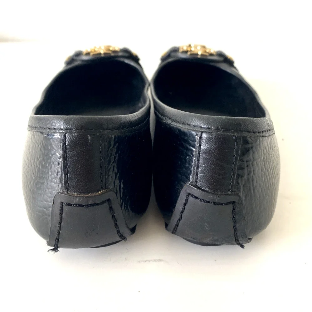 TORY BURCH Aaden Ballet Flat Black Patent Leather Gold Logo Slip On Round Toe 8